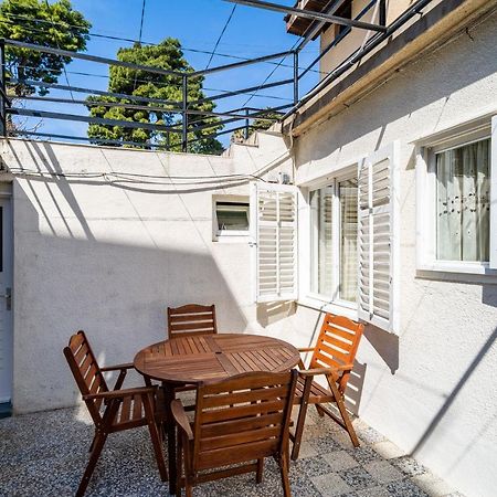 Central Apartment With Terrace Dubrovnik Kültér fotó