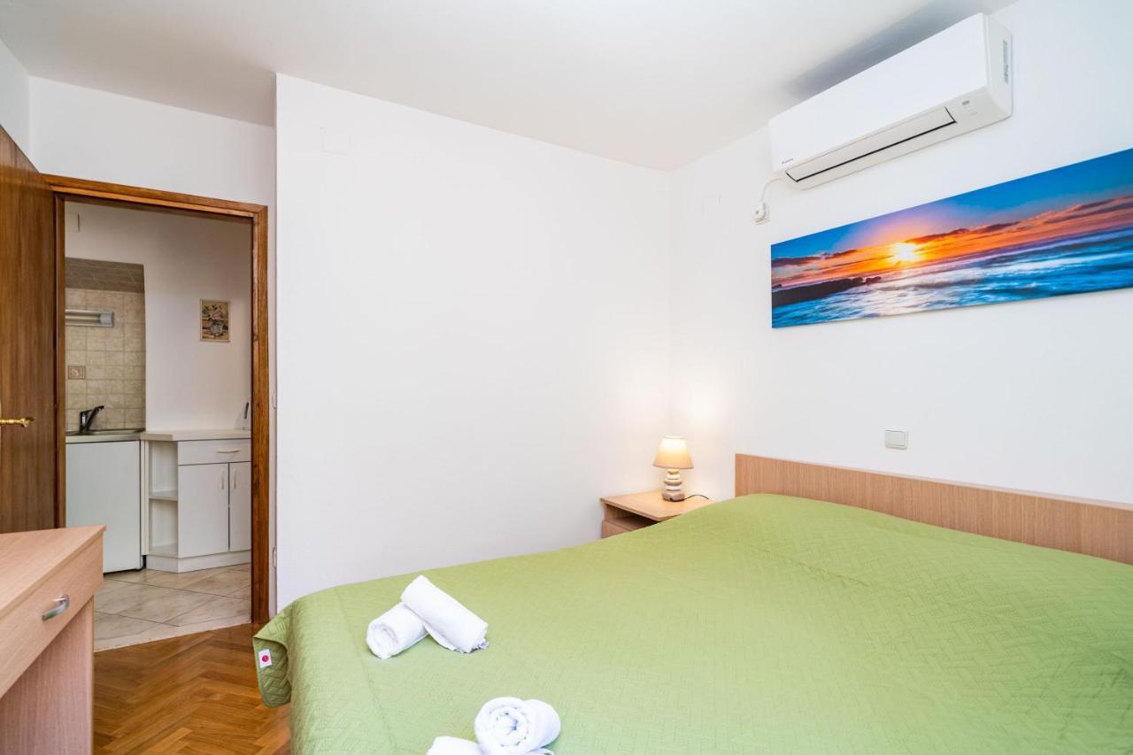 Central Apartment With Terrace Dubrovnik Kültér fotó
