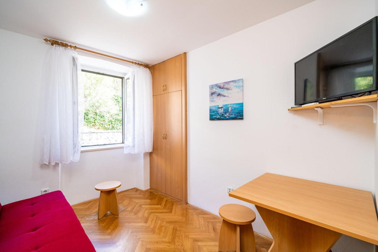 Central Apartment With Terrace Dubrovnik Kültér fotó