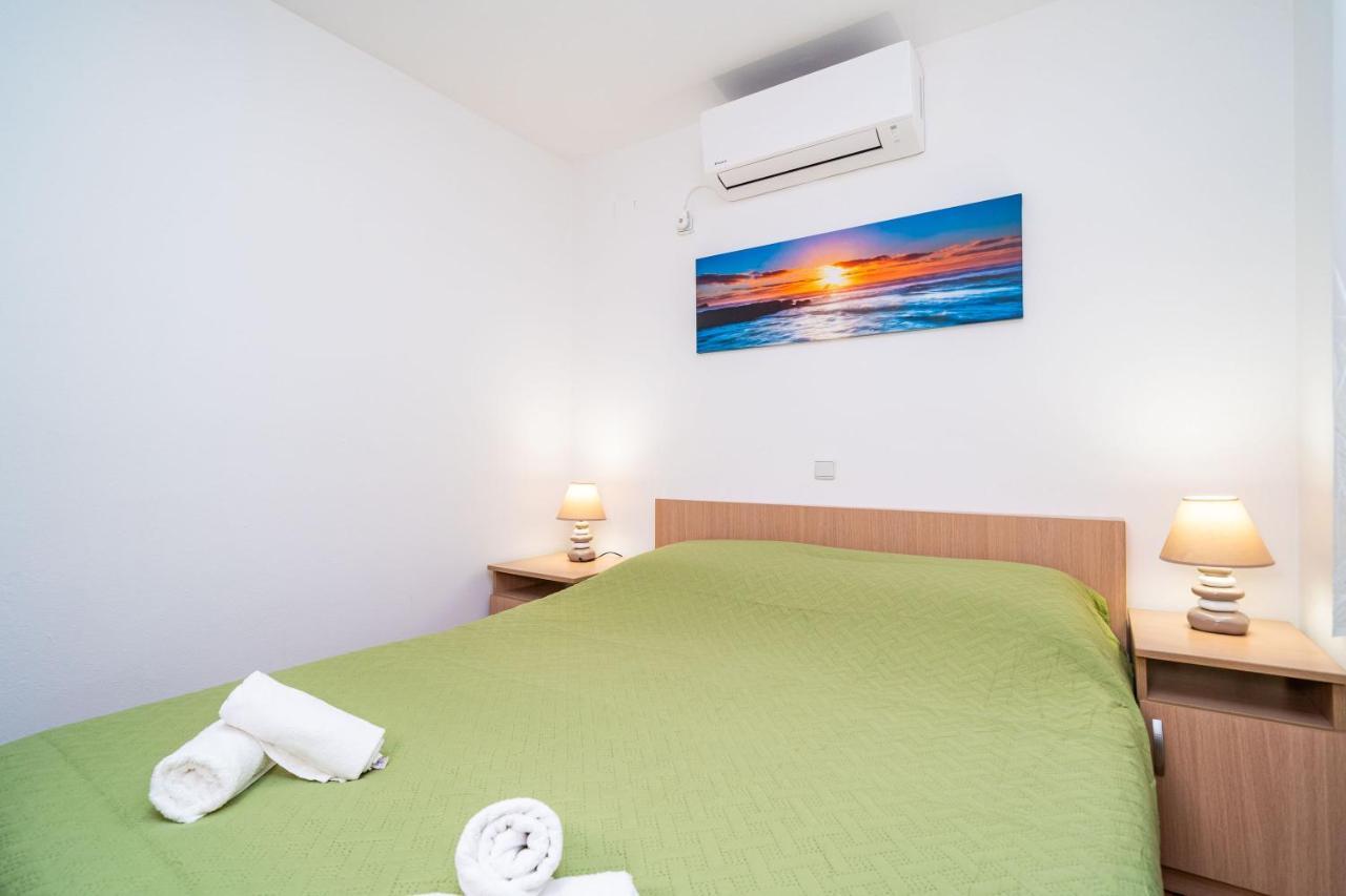 Central Apartment With Terrace Dubrovnik Kültér fotó