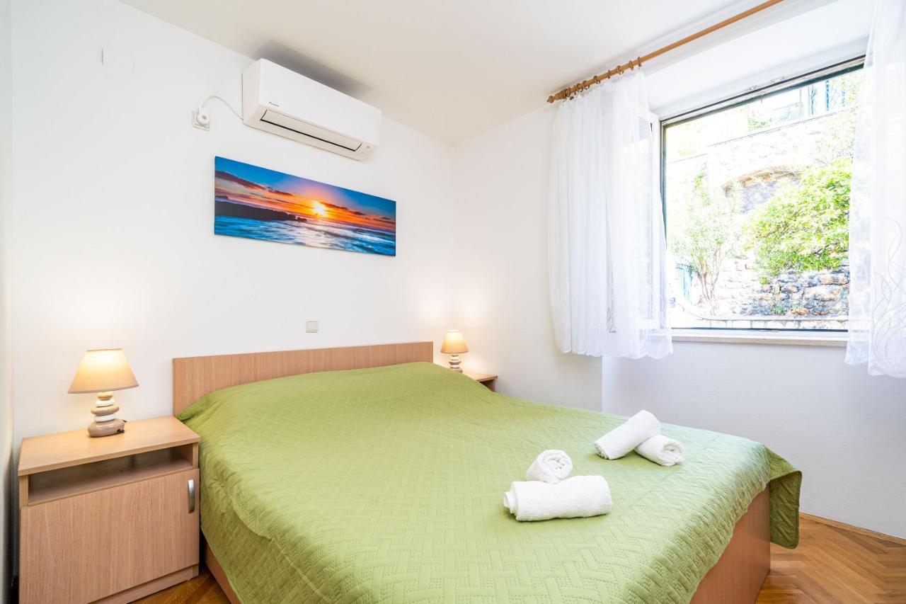 Central Apartment With Terrace Dubrovnik Kültér fotó