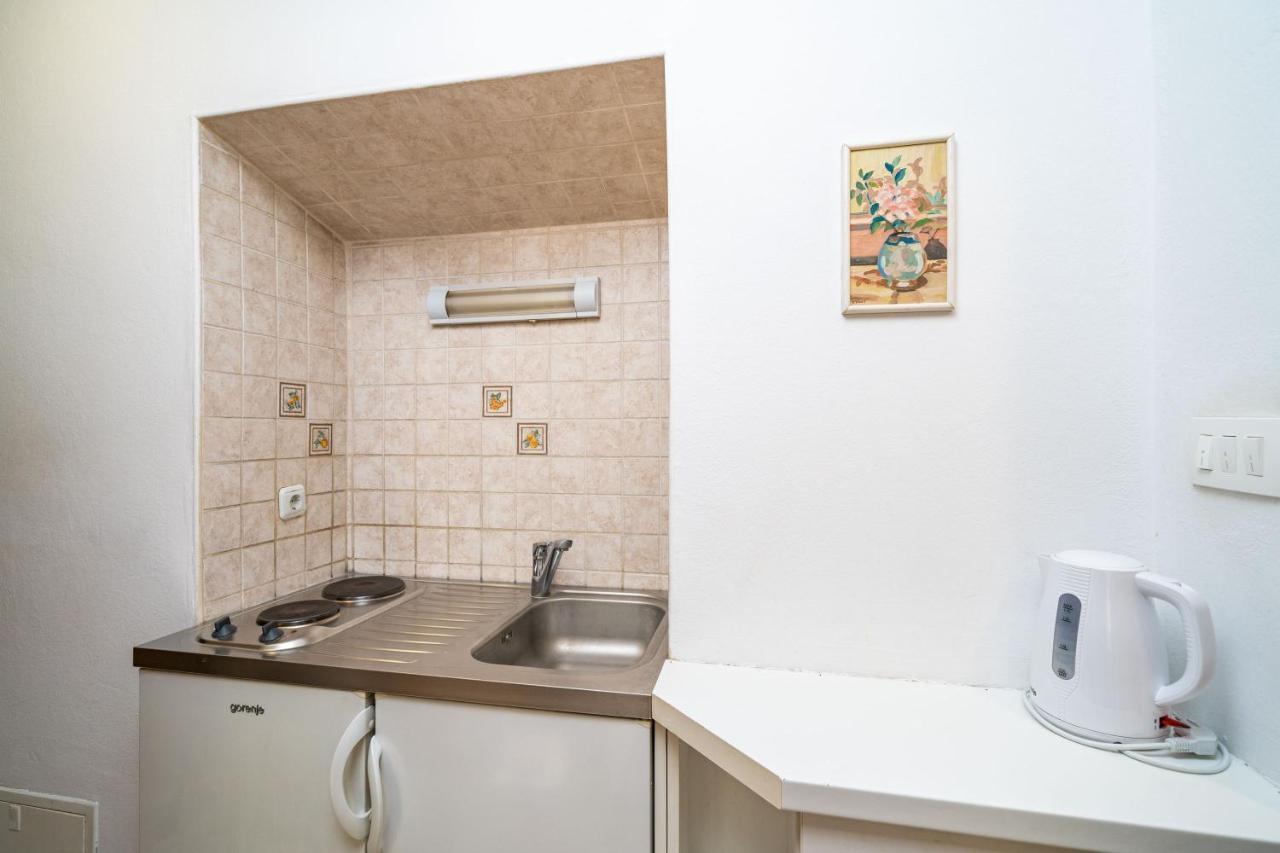 Central Apartment With Terrace Dubrovnik Kültér fotó