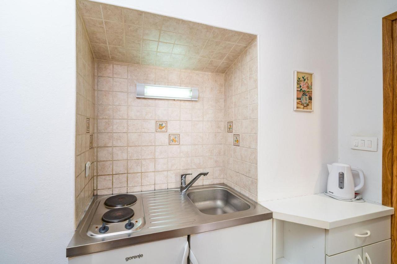 Central Apartment With Terrace Dubrovnik Kültér fotó