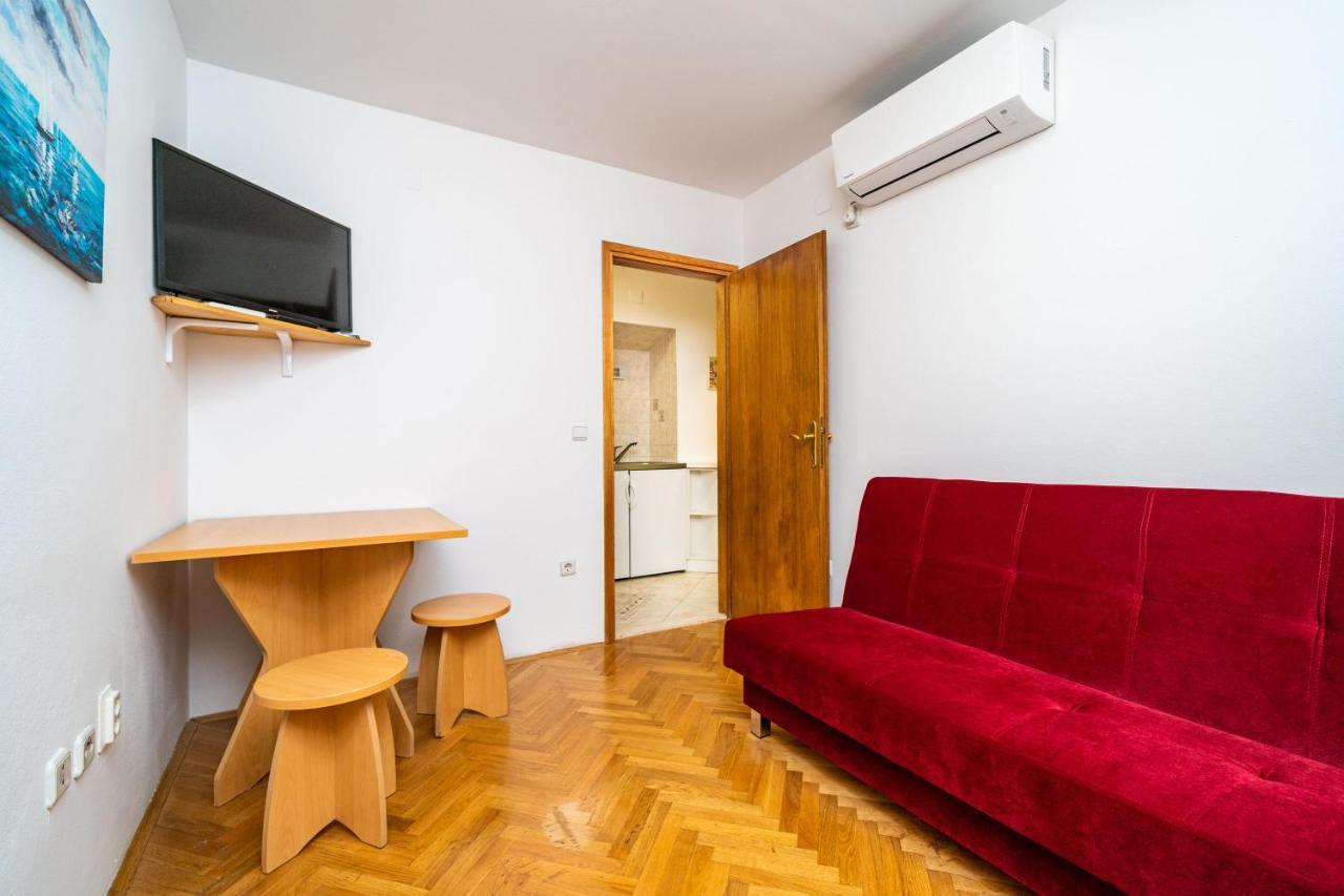 Central Apartment With Terrace Dubrovnik Kültér fotó